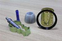 ���Ͻ�������ɫ